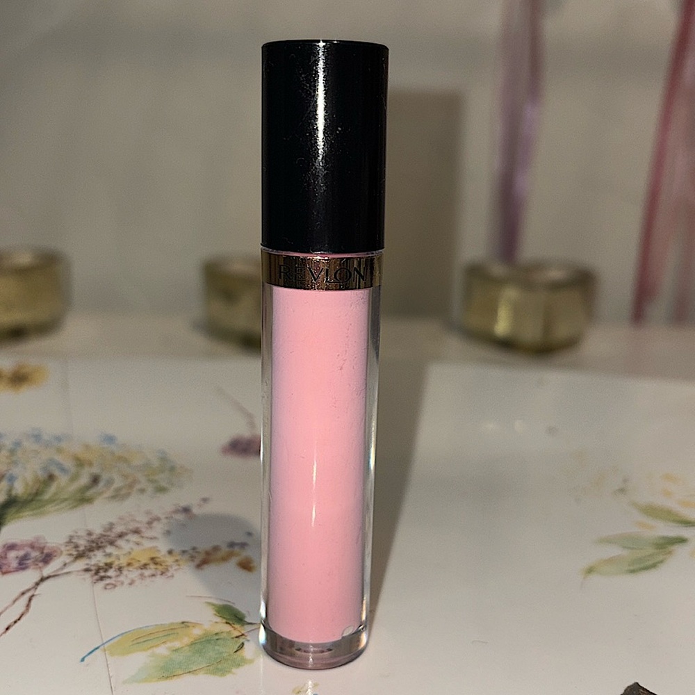 Revlon Super Lustrous Lipgloss in 207 Pink Sky price is firm